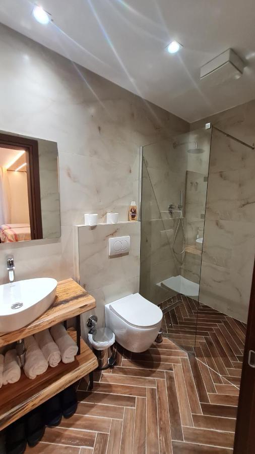 Neokulla Hotel - By Kol Gjoni Valbone Ngoại thất bức ảnh